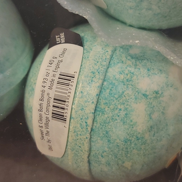 Bath Bombs Box of 4 large bombs - Picture 4 of 4